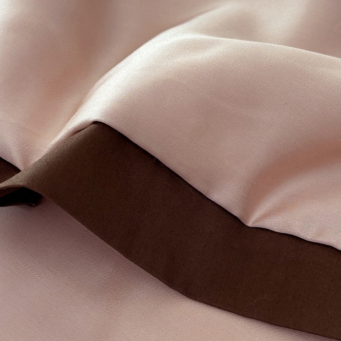 91家纺网 家纺一手货源 找家纺 波比可可 2026新款春夏凉感莱赛尔60支兰精天丝绣花夏被四件套 小美好  粉