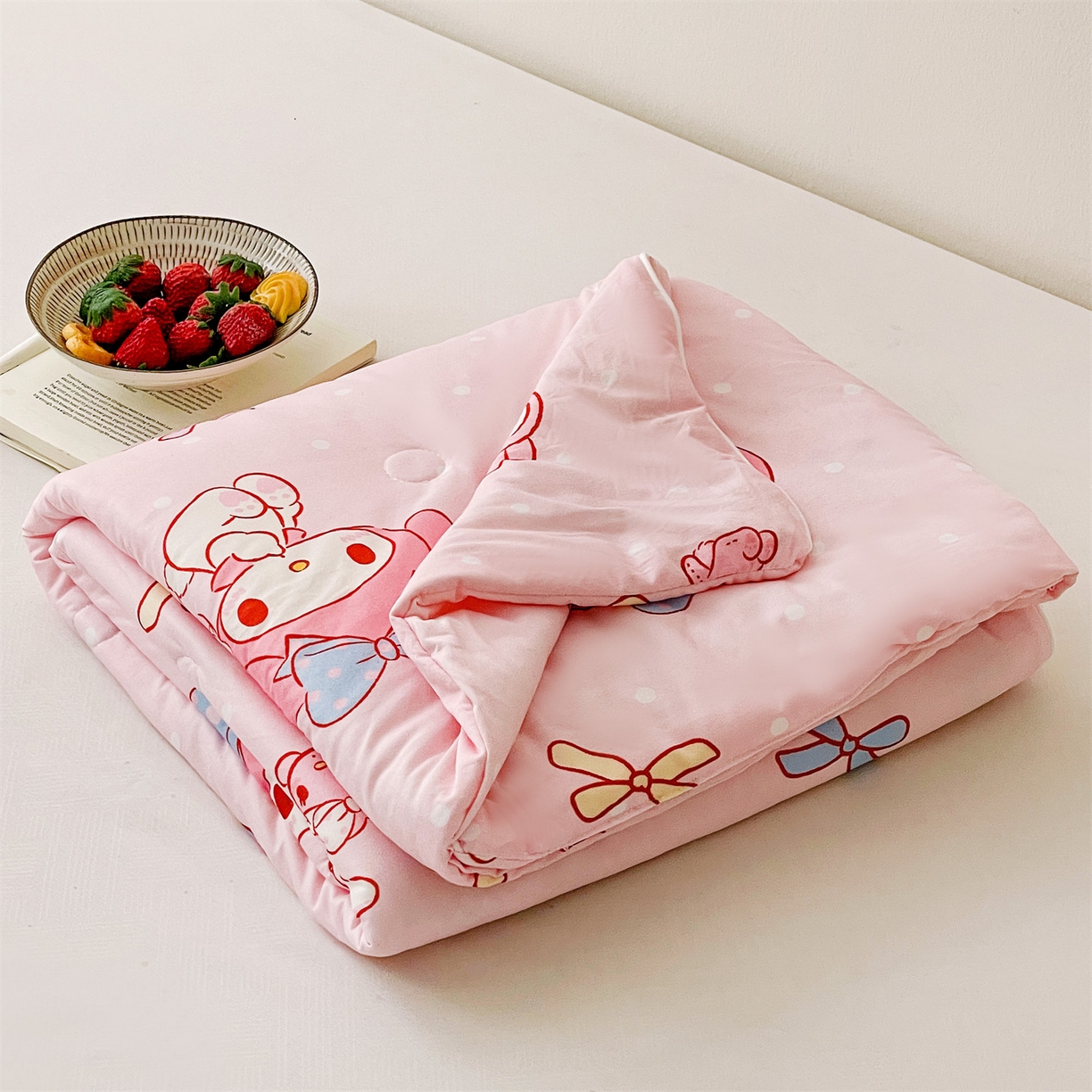 91家纺网 家纺一手货源 找家纺 名兮家居 2026新款A类经典奥特曼三丽鸥儿童针织棉夏凉被空调被【含防伪标】 针织夏被-魔法美乐蒂