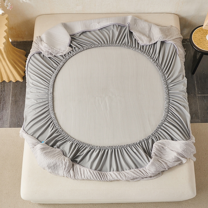 91家纺网 家纺一手货源 找家纺 桂雅居 2026新款高分子冰感蕾丝床裙床笠款凉席三件套 素影灰纱