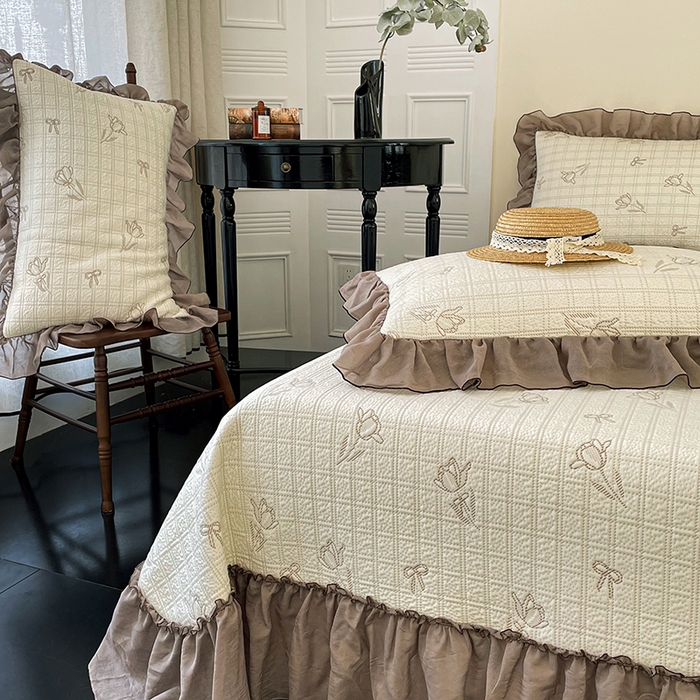 91家纺网 家纺一手货源 找家纺 金绣美居 2026新款PE高分子凉感席聚乙烯冰感床裙款凉席三件套-韩式系列 花朝