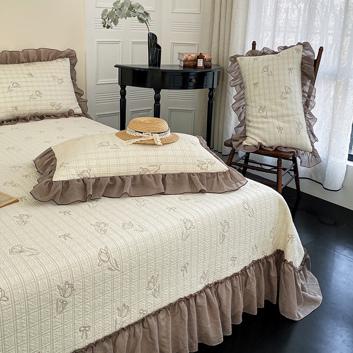 91家纺网 家纺一手货源 找家纺 金绣美居 2026新款PE高分子凉感席聚乙烯冰感床裙款凉席三件套-韩式系列 花朝