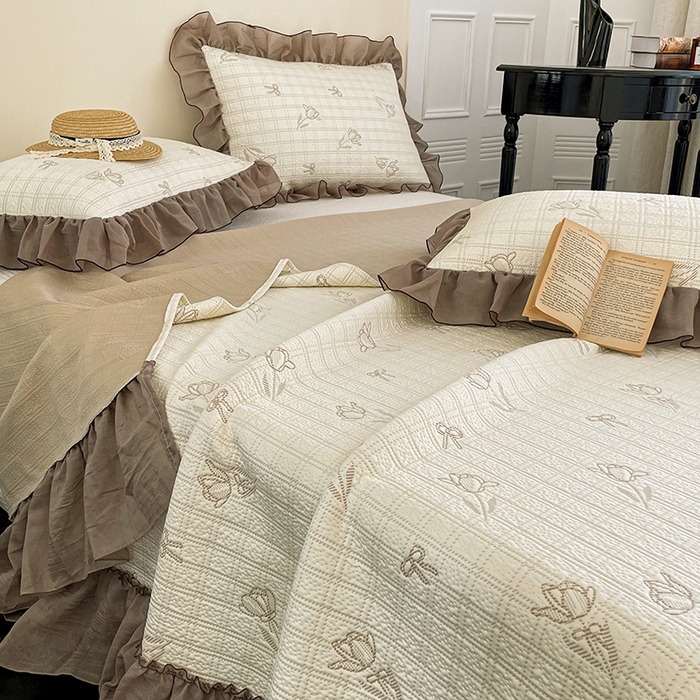 91家纺网 家纺一手货源 找家纺 金绣美居 2026新款PE高分子凉感席聚乙烯冰感床裙款凉席三件套-韩式系列 花朝