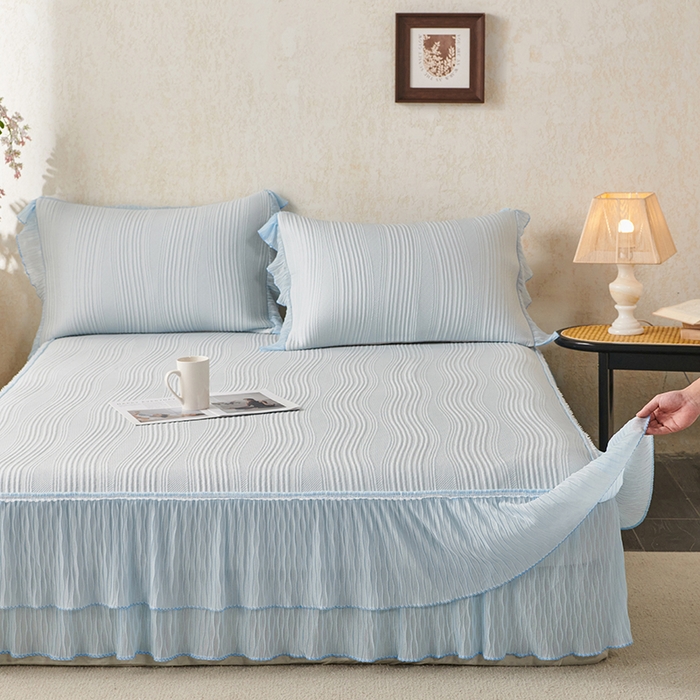 91家纺网 家纺一手货源 找家纺 桂雅居 2026新款高分子冰感蕾丝床裙床笠款凉席三件套 云漫冰蓝