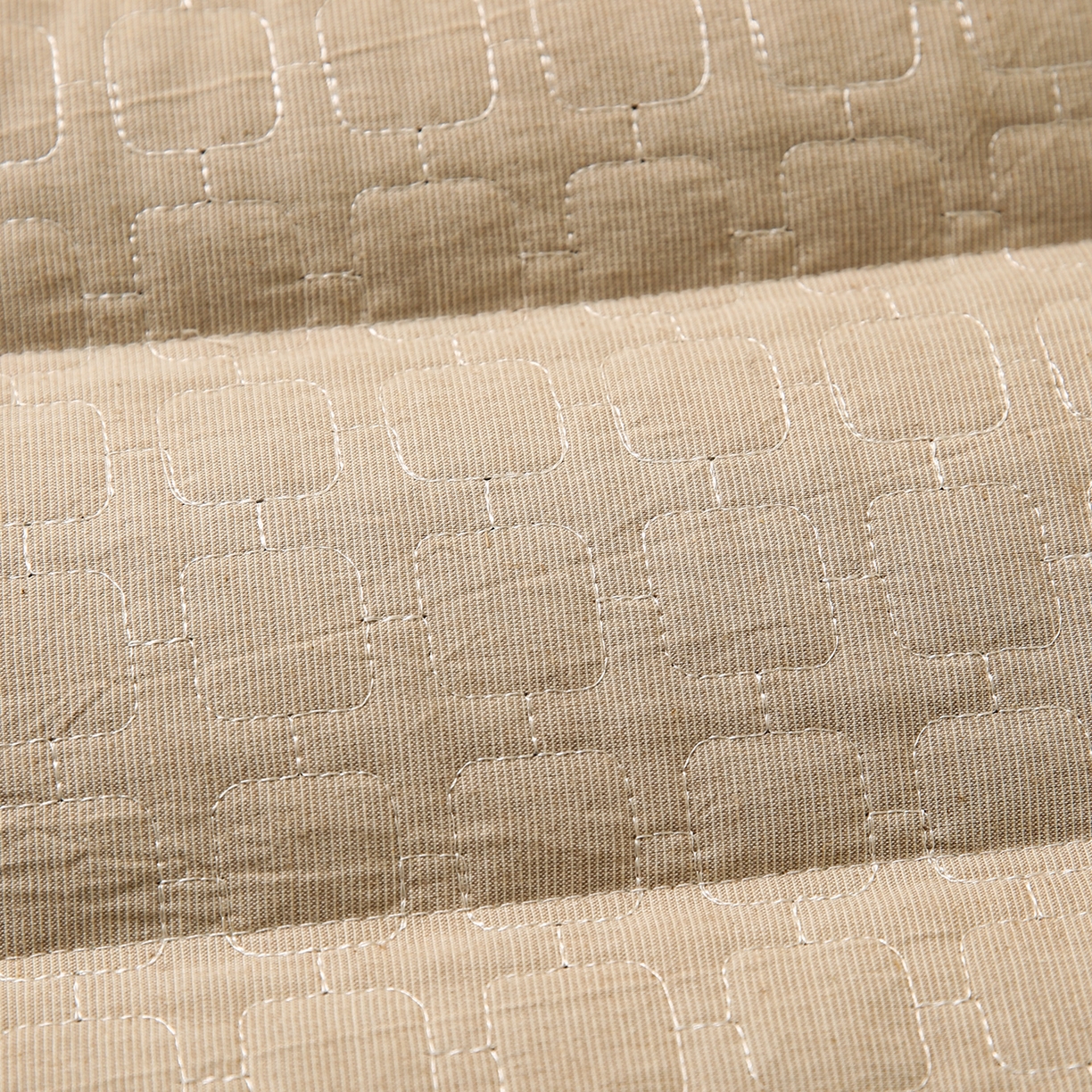 91家纺网 家纺一手货源 找家纺 梦叶草 2026新款夹棉分区护颈荞麦枕 三分区护颈荞麦枕-咖色