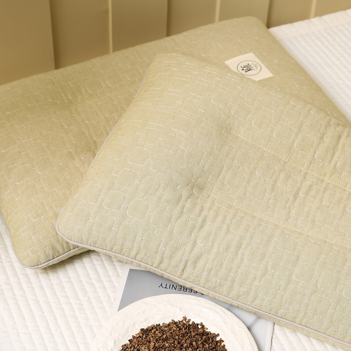 91家纺网 家纺一手货源 找家纺 梦叶草 2026新款夹棉分区护颈荞麦枕 三分区护颈荞麦枕-绿色