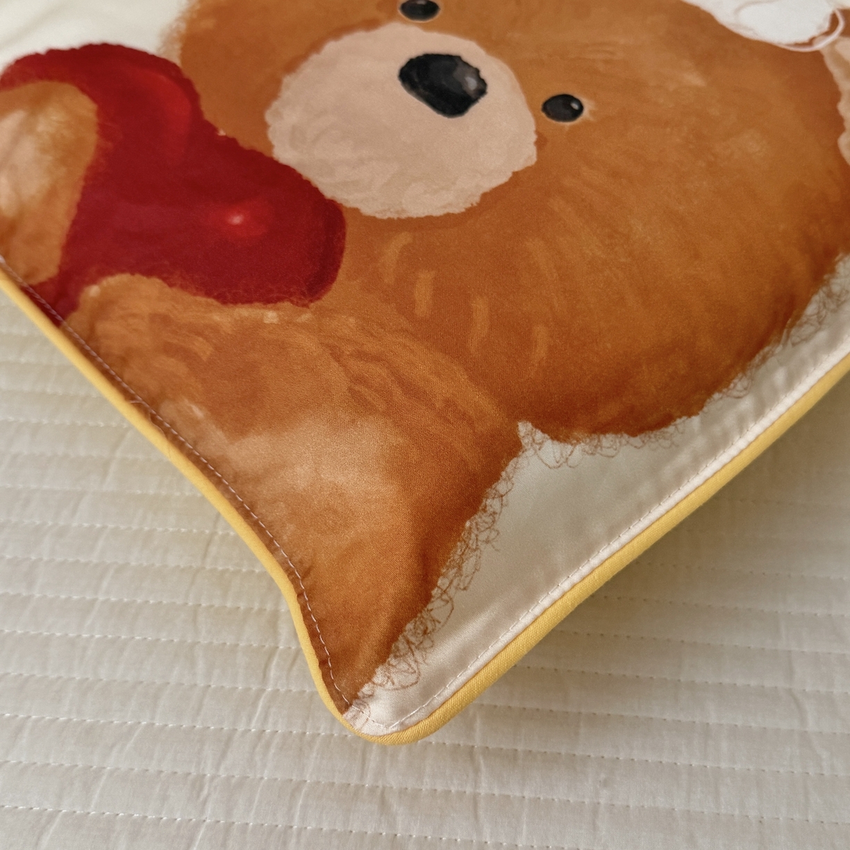 91家纺网 家纺一手货源 找家纺 萌宝家纺 2026新款60S兰精天丝儿童枕套幼儿园枕头枕芯（ins水彩卡通系列） 水彩-小熊