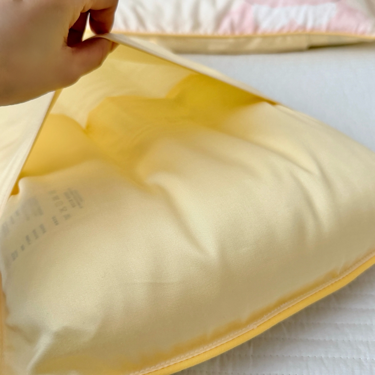 91家纺网 家纺一手货源 找家纺 萌宝家纺 2026新款60S兰精天丝儿童枕套幼儿园枕头枕芯（ins水彩卡通系列） 水彩-小猪