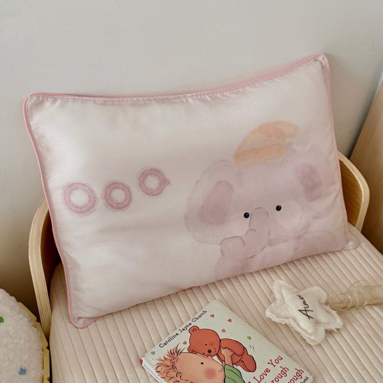 91家纺网 家纺一手货源 找家纺 萌宝家纺 2026新款60S兰精天丝儿童枕套幼儿园枕头枕芯（ins水彩卡通系列） 水彩-小象