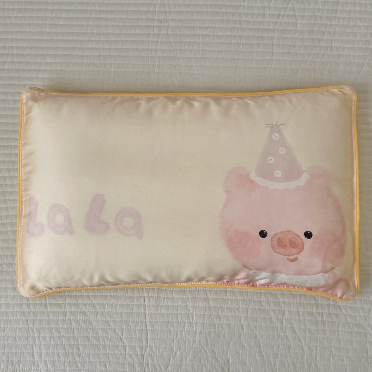 91家纺网 家纺一手货源 找家纺 萌宝家纺 2026新款60S兰精天丝儿童枕套幼儿园枕头枕芯（ins水彩卡通系列） 水彩-小猪