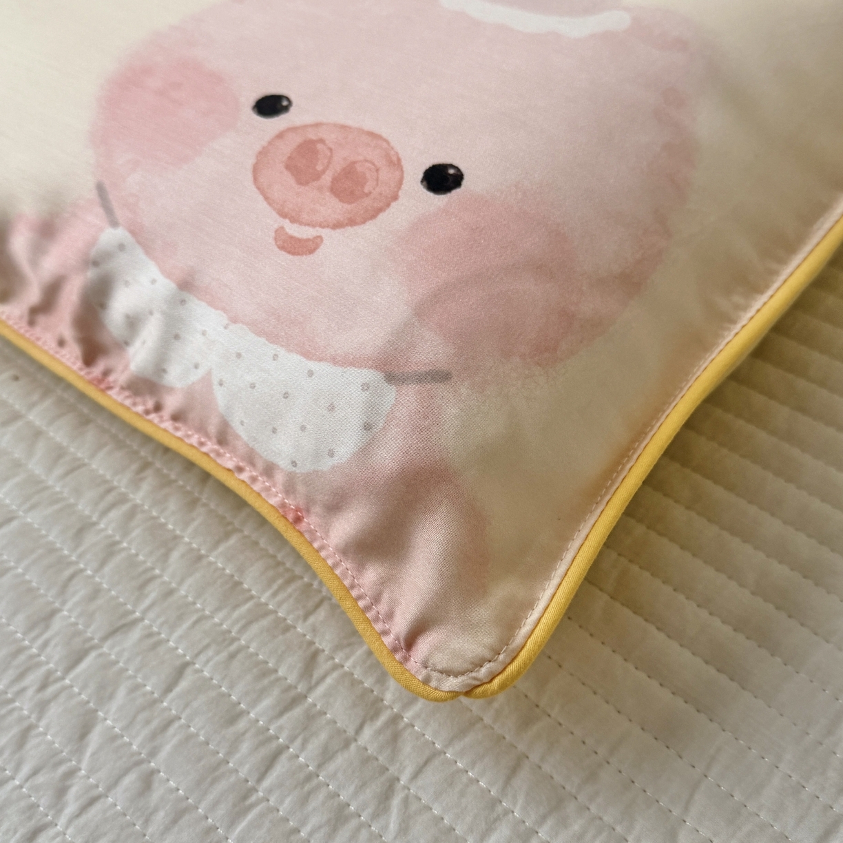 91家纺网 家纺一手货源 找家纺 萌宝家纺 2026新款60S兰精天丝儿童枕套幼儿园枕头枕芯（ins水彩卡通系列） 水彩-小猪