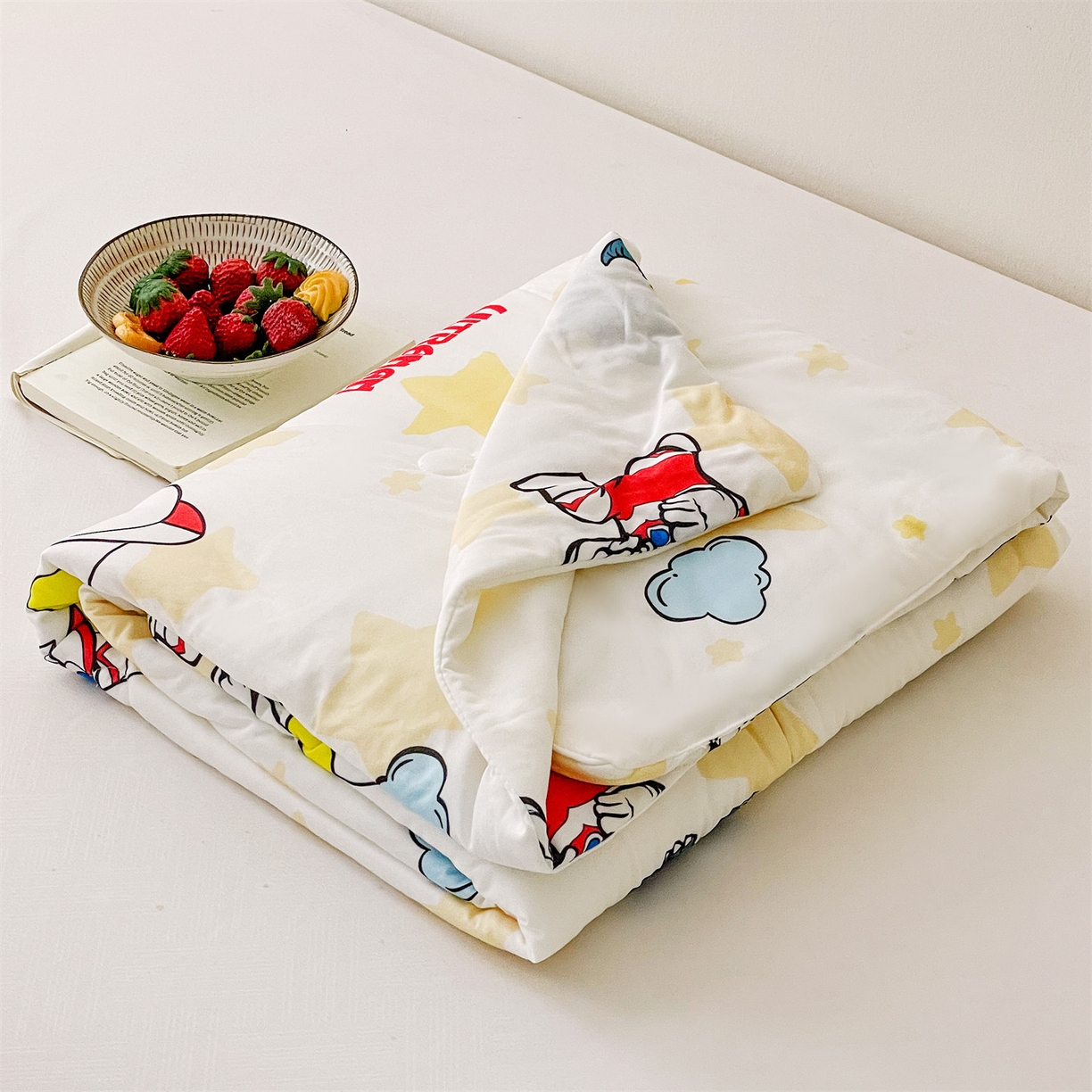 91家纺网 家纺一手货源 找家纺 名兮家居 2026新款A类经典奥特曼三丽鸥儿童针织棉夏凉被空调被【含防伪标】 针织夏被-星星奥特曼