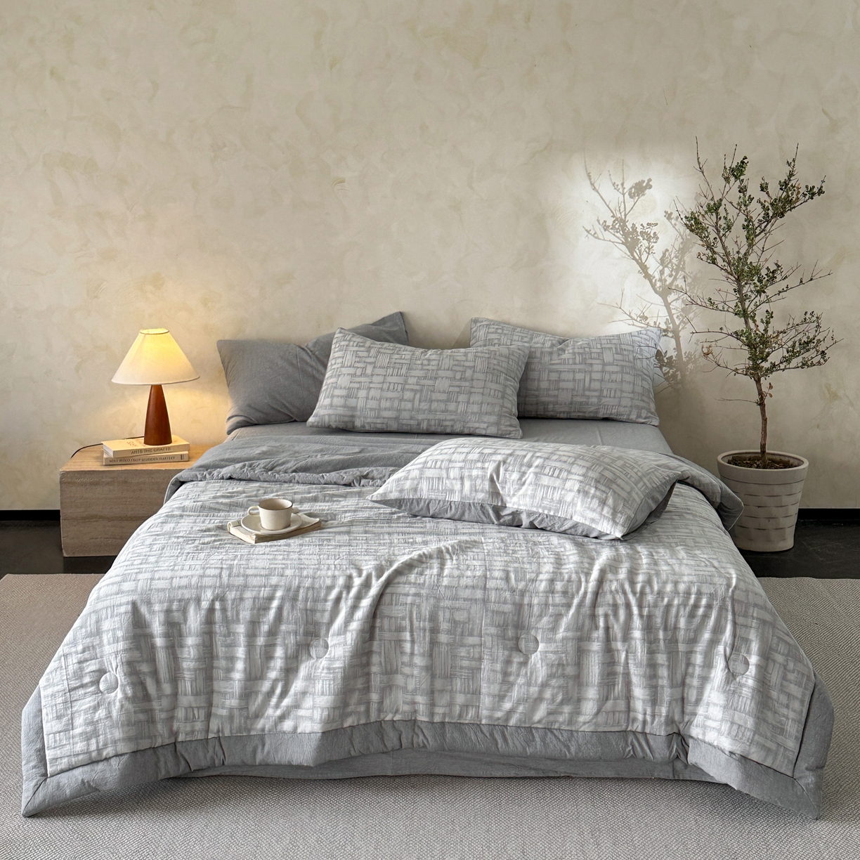 91家纺网 家纺一手货源 找家纺 如一 2026新款A类色织提花全棉双层纱水洗棉夏被夏凉被空调被四件套 浮光灰