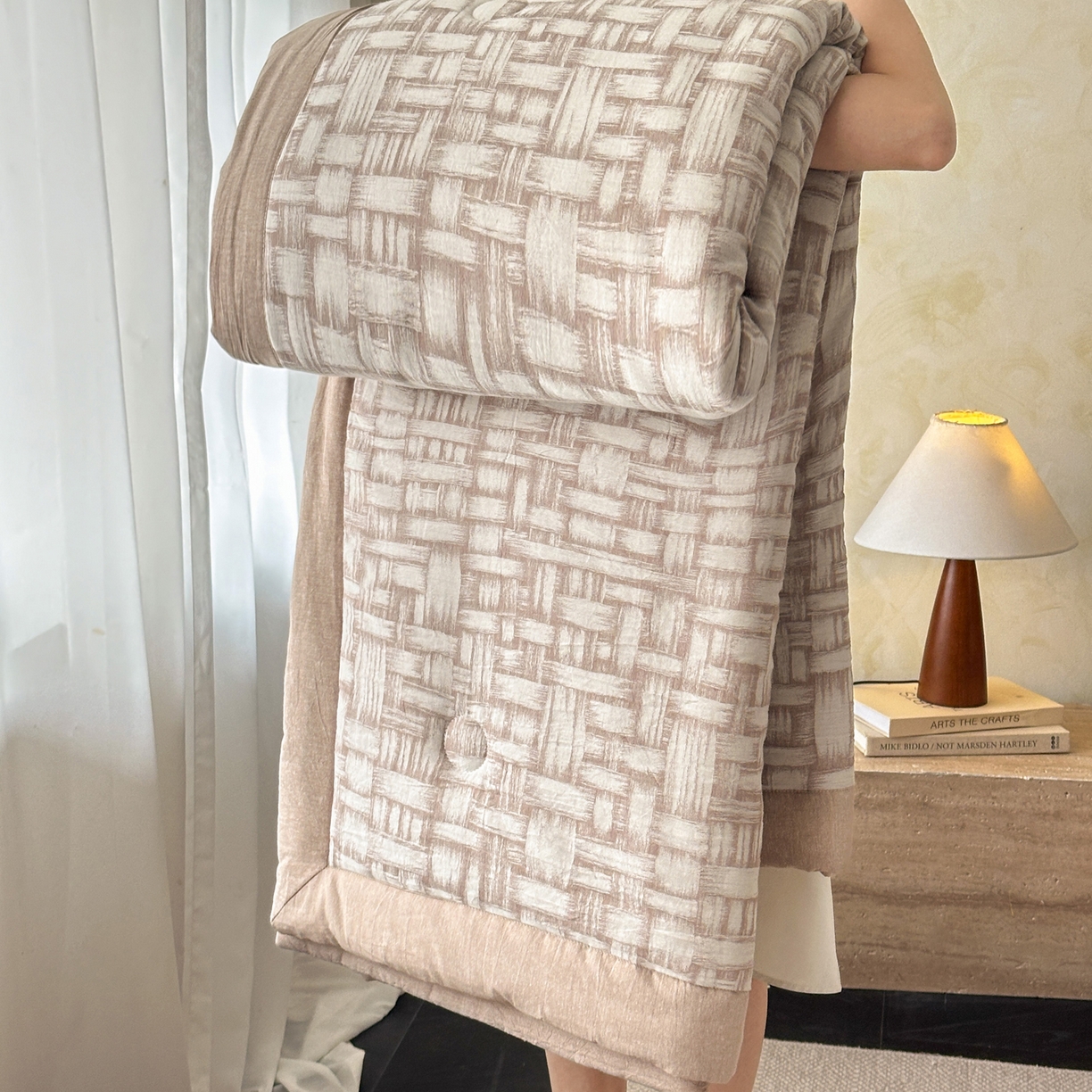 91家纺网 家纺一手货源 找家纺 如一 2026新款A类色织提花全棉双层纱水洗棉夏被夏凉被空调被四件套 浮光咖