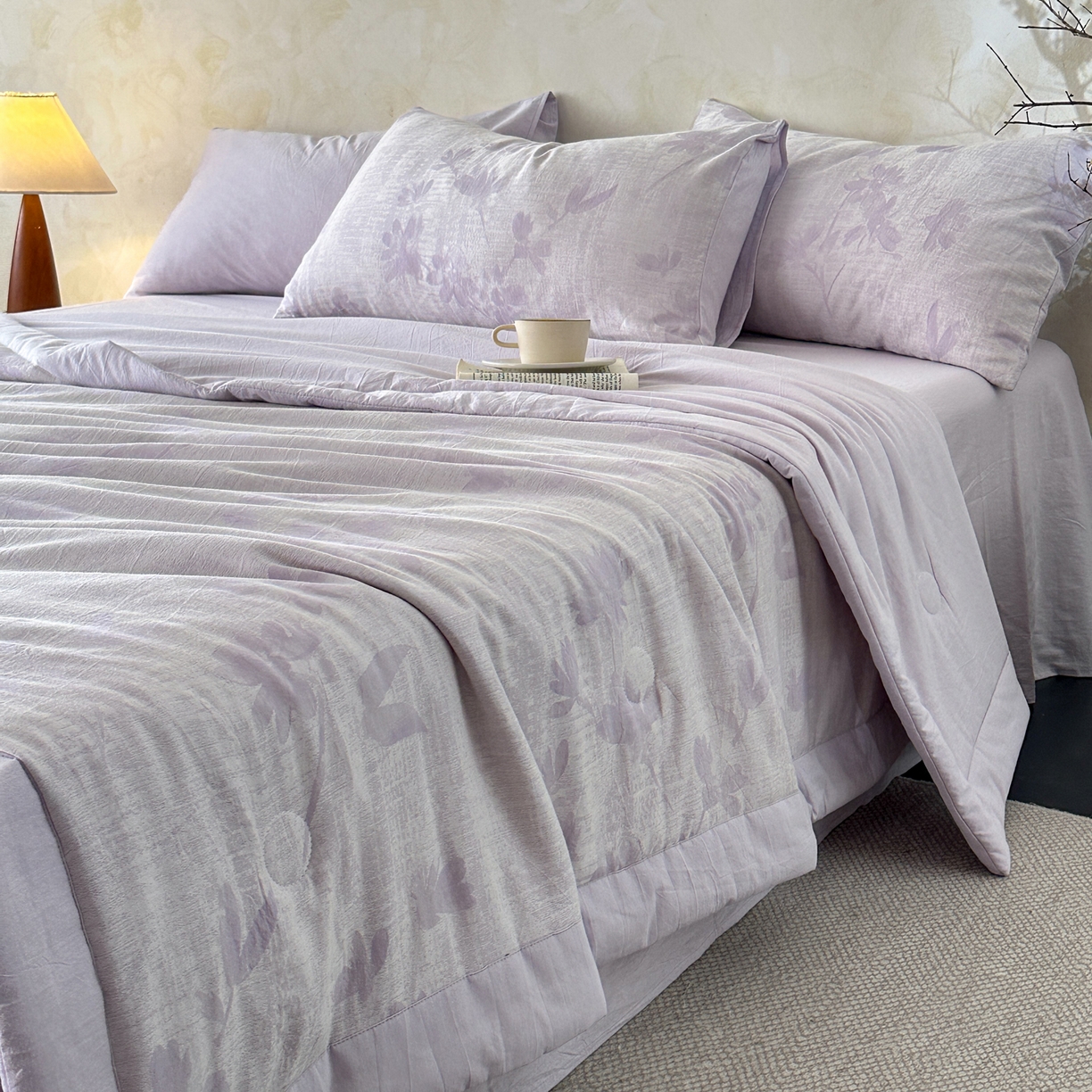 91家纺网 家纺一手货源 找家纺 如一 2026新款A类色织提花全棉双层纱水洗棉夏被夏凉被空调被四件套 兰序紫