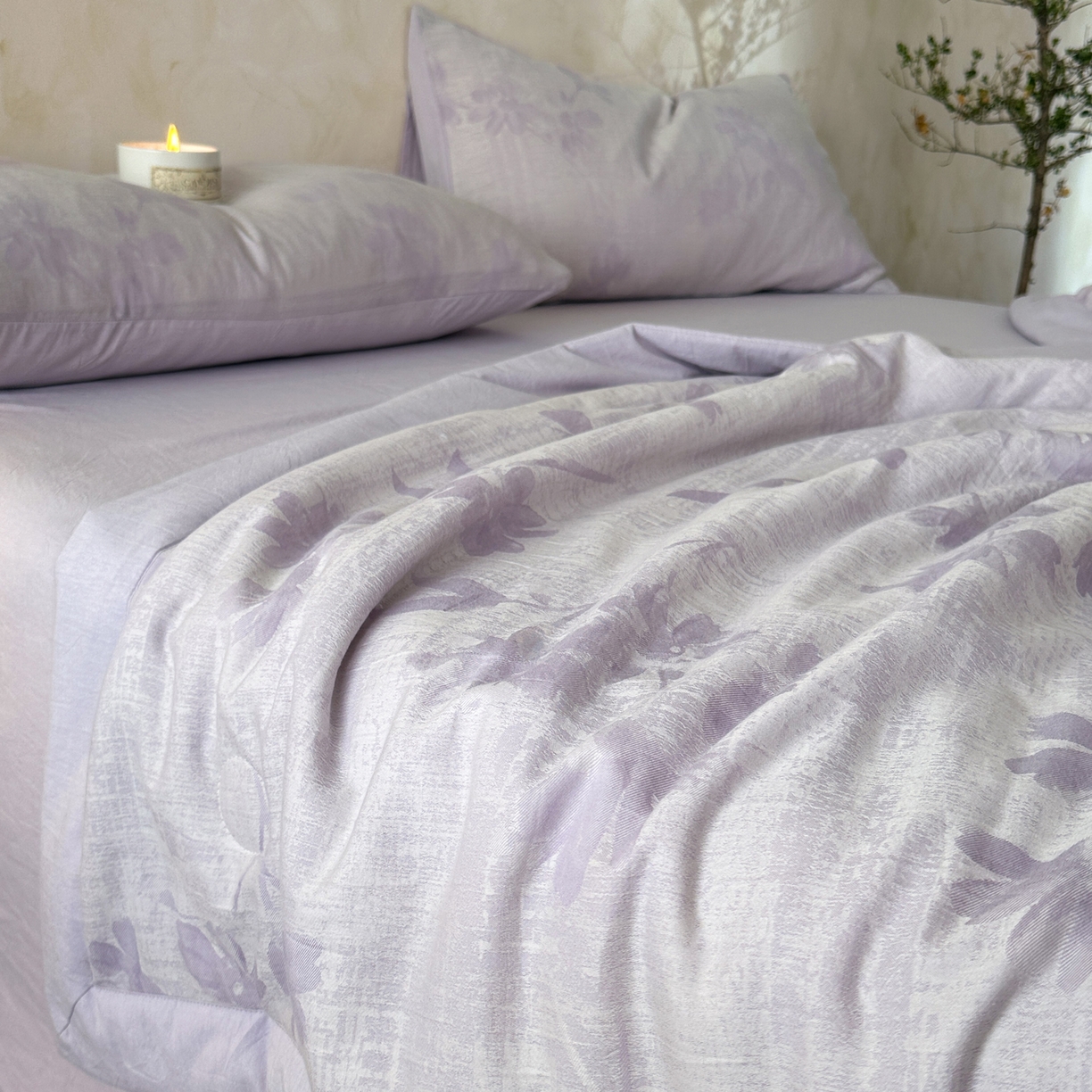 91家纺网 家纺一手货源 找家纺 如一 2026新款A类色织提花全棉双层纱水洗棉夏被夏凉被空调被四件套 兰序紫