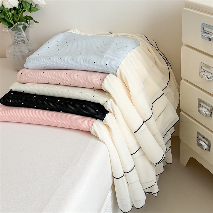 91家纺网 家纺一手货源 找家纺 （总）吾欢心 2026夏季新款甜梦系列PE凉感提花凉席430克高克重蕾丝床裙款冰丝软席三件套