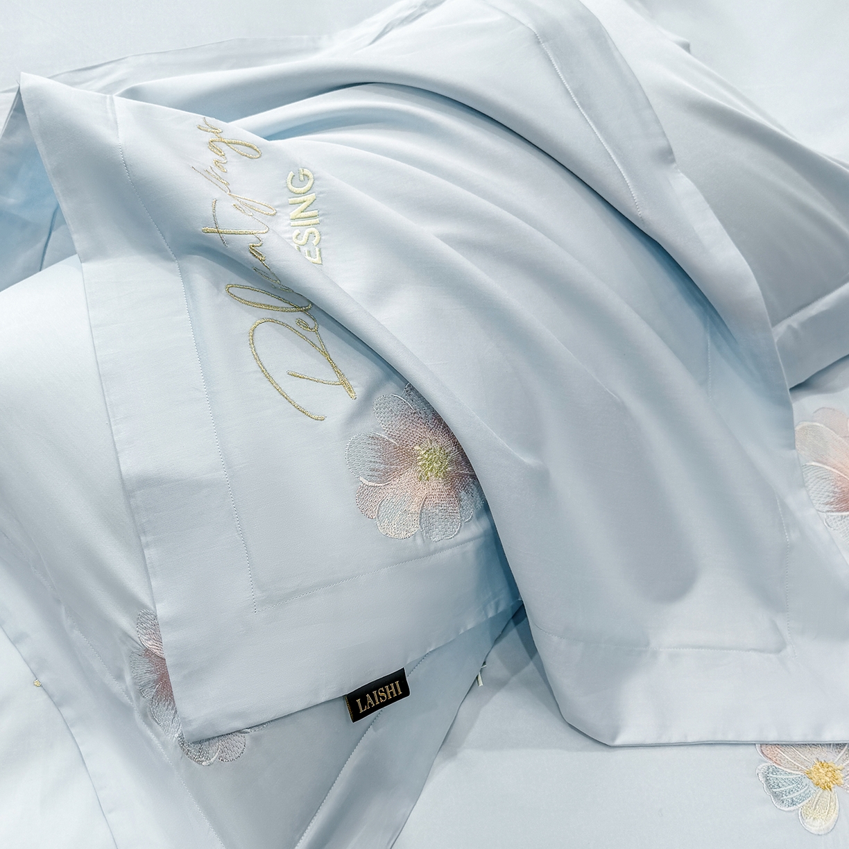 91家纺网 家纺一手货源 找家纺 欣宜家纺 2026春夏新款A类50支贡缎长绒棉纯棉刺绣轻奢绣花四件套-花枝里 花枝里 天空蓝