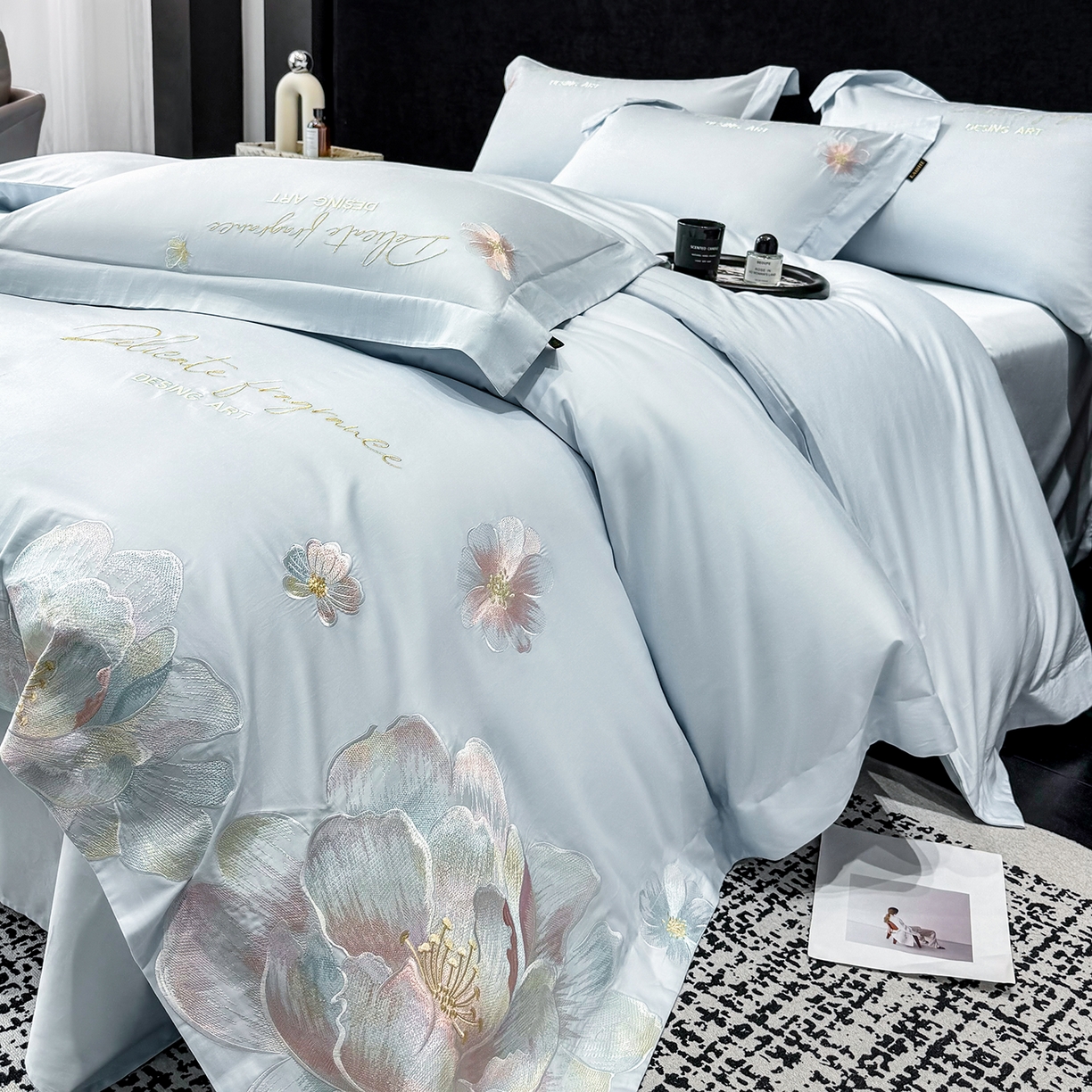 91家纺网 家纺一手货源 找家纺 欣宜家纺 2026春夏新款A类50支贡缎长绒棉纯棉刺绣轻奢绣花四件套-花枝里 花枝里 天空蓝