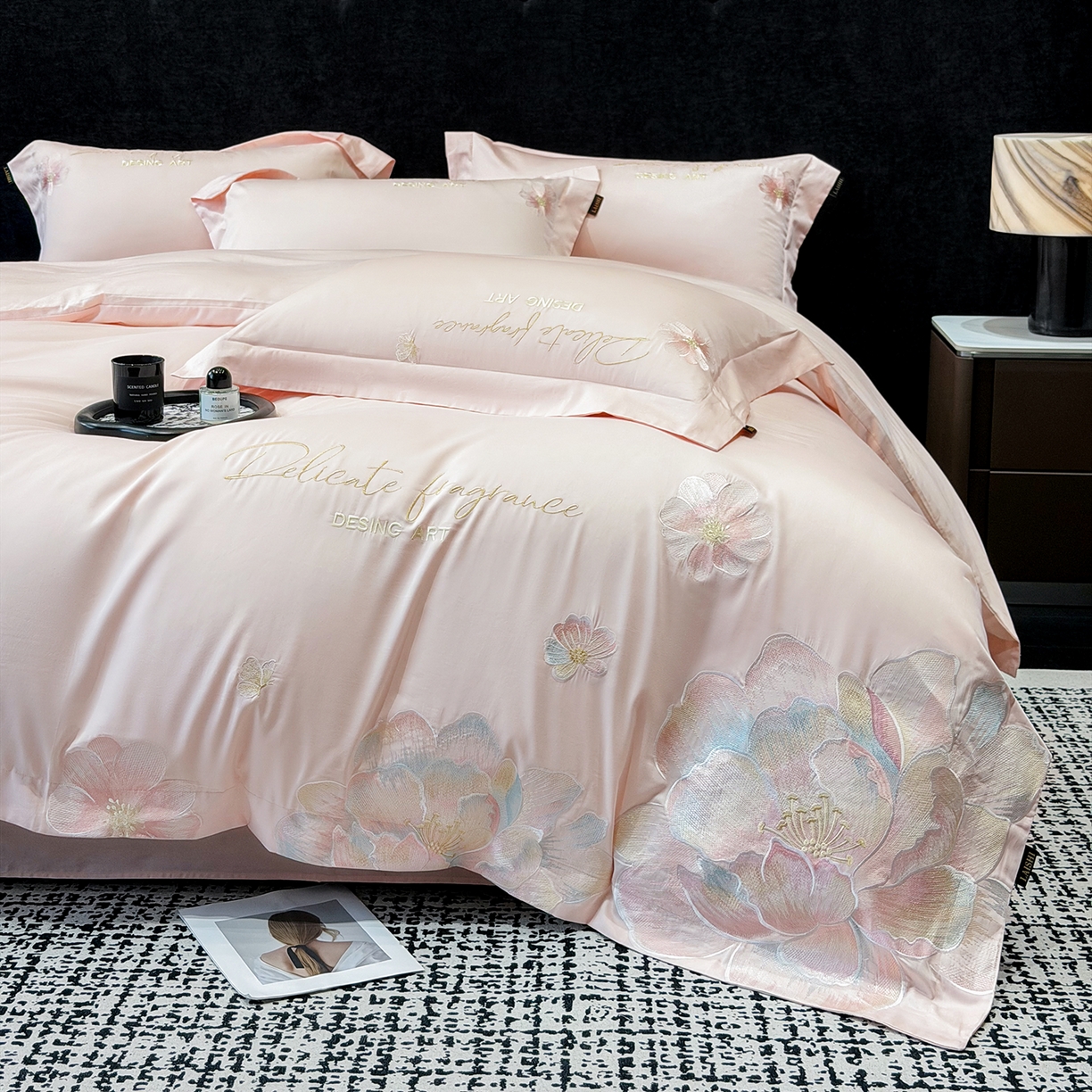 91家纺网 家纺一手货源 找家纺 欣宜家纺 2026春夏新款A类50支贡缎长绒棉纯棉刺绣轻奢绣花四件套-花枝里 花枝里 轻奢粉