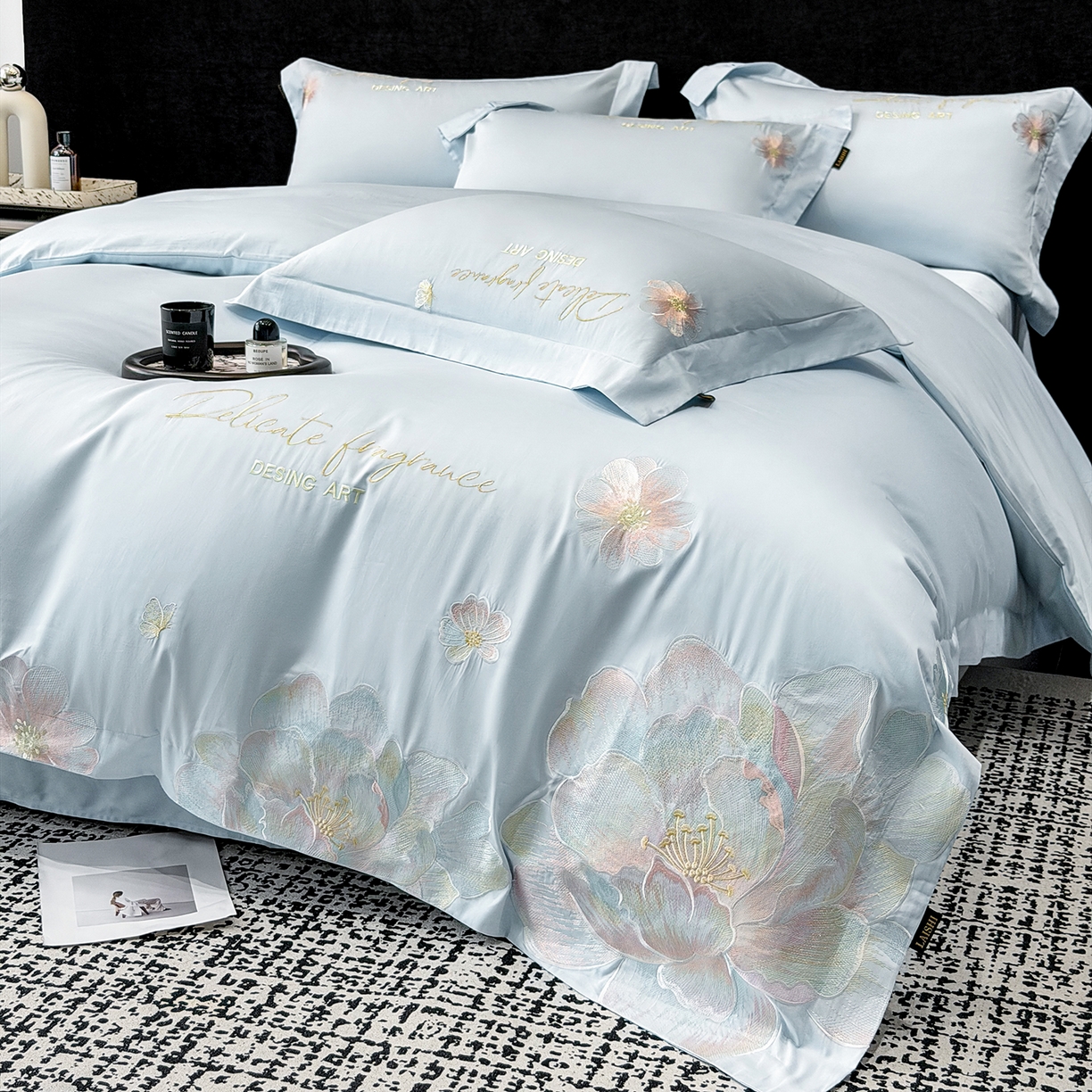 91家纺网 家纺一手货源 找家纺 欣宜家纺 2026春夏新款A类50支贡缎长绒棉纯棉刺绣轻奢绣花四件套-花枝里 花枝里 天空蓝