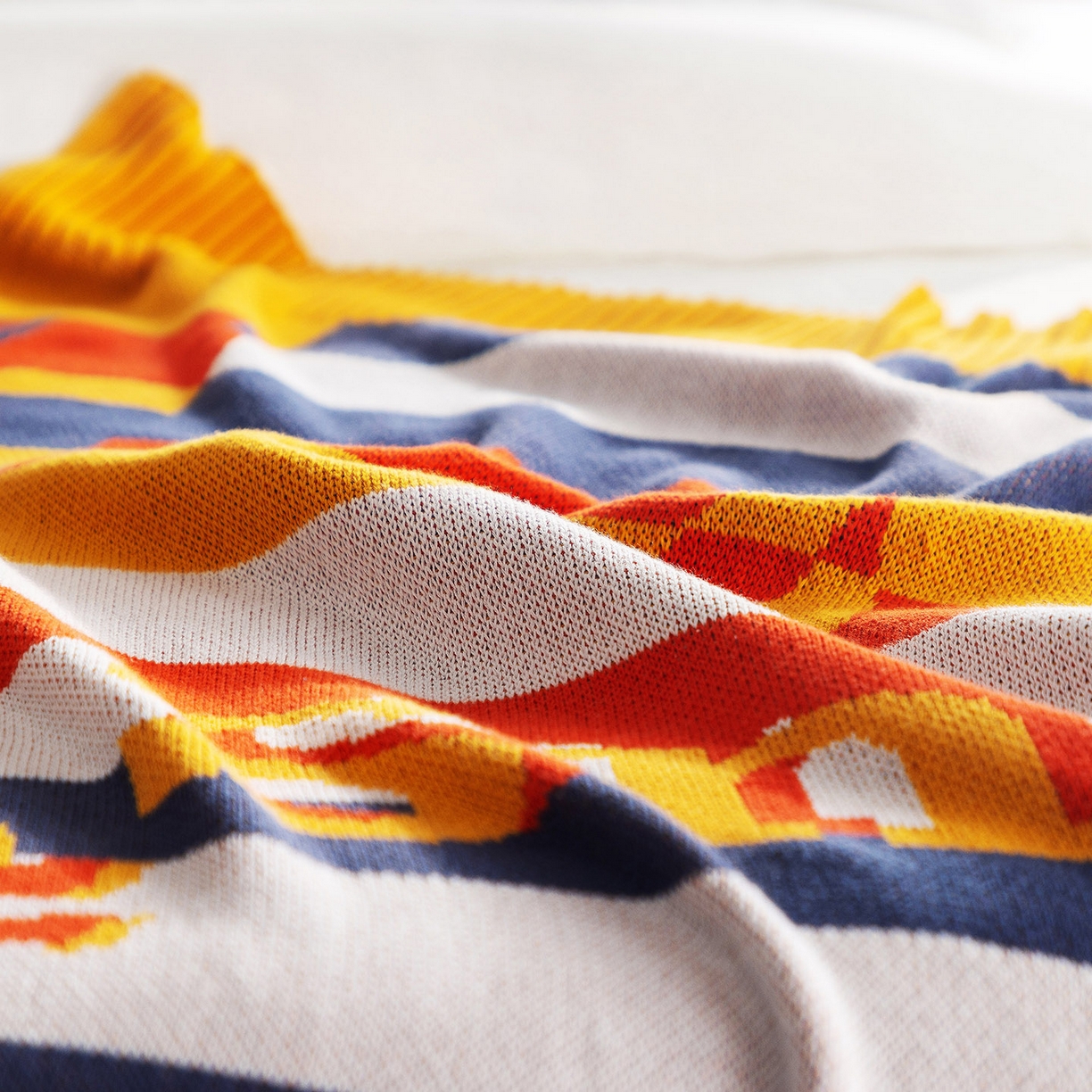 91家纺网 家纺一手货源 找家纺 栩裕纺织 2026新款史努比SNOOPY正版授权独家全棉针织毯多功能针织盖毯 史努比-幻像（黄）