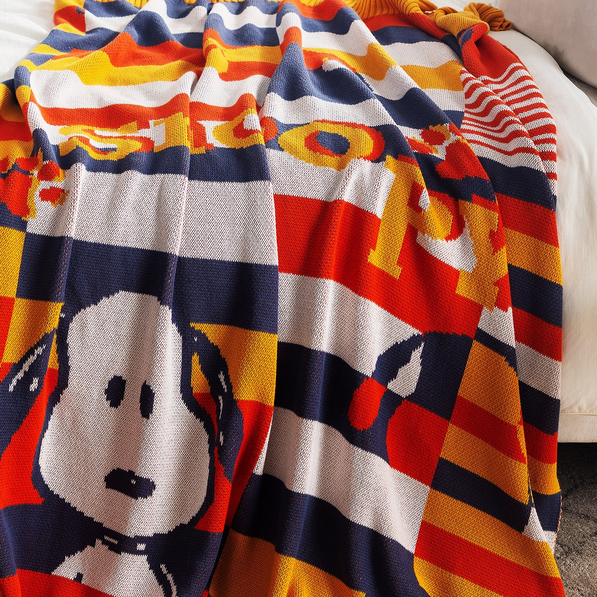 91家纺网 家纺一手货源 找家纺 栩裕纺织 2026新款史努比SNOOPY正版授权独家全棉针织毯多功能针织盖毯 史努比-幻像（黄）