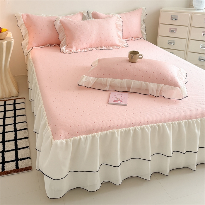 91家纺网 家纺一手货源 找家纺 （总）吾欢心 2026夏季新款甜梦系列PE凉感提花凉席430克高克重蕾丝床裙款冰丝软席三件套