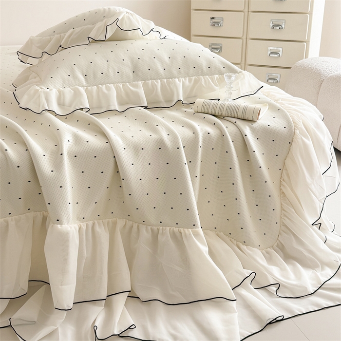 91家纺网 家纺一手货源 找家纺 吾欢心 2026夏季新款甜梦系列PE凉感提花凉席430克高克重蕾丝床裙款冰丝软席三件套 甜梦白