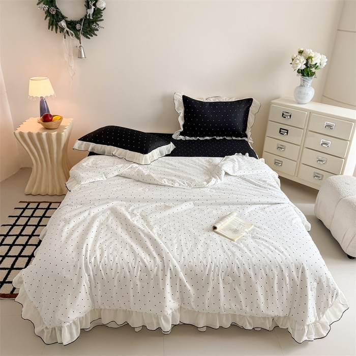 91家纺网 家纺一手货源 找家纺 吾欢心 2026夏季新款甜梦系列PE凉感提花凉席430克高克重蕾丝床裙款冰丝软席三件套 甜梦黑