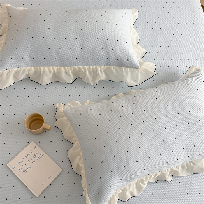 91家纺网 家纺一手货源 找家纺 吾欢心 2026夏季新款甜梦系列PE凉感提花凉席430克高克重蕾丝床裙款冰丝软席三件套 甜梦蓝