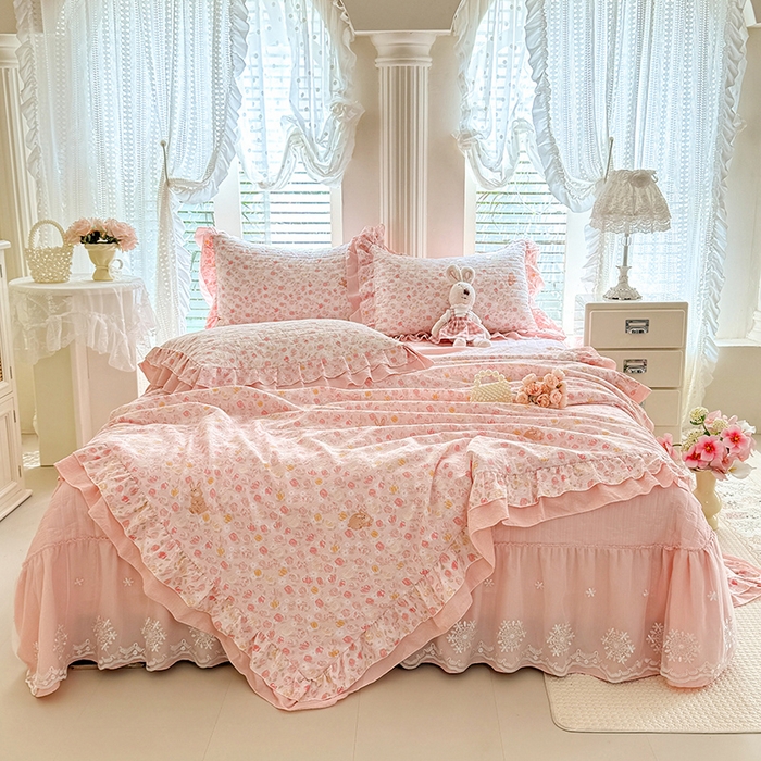 91家纺网 家纺一手货源 找家纺 苏米娜家纺 2026新款韩版双层花边木棉皱皱纱夏被床盖款四件套-小清新系列 清新花语