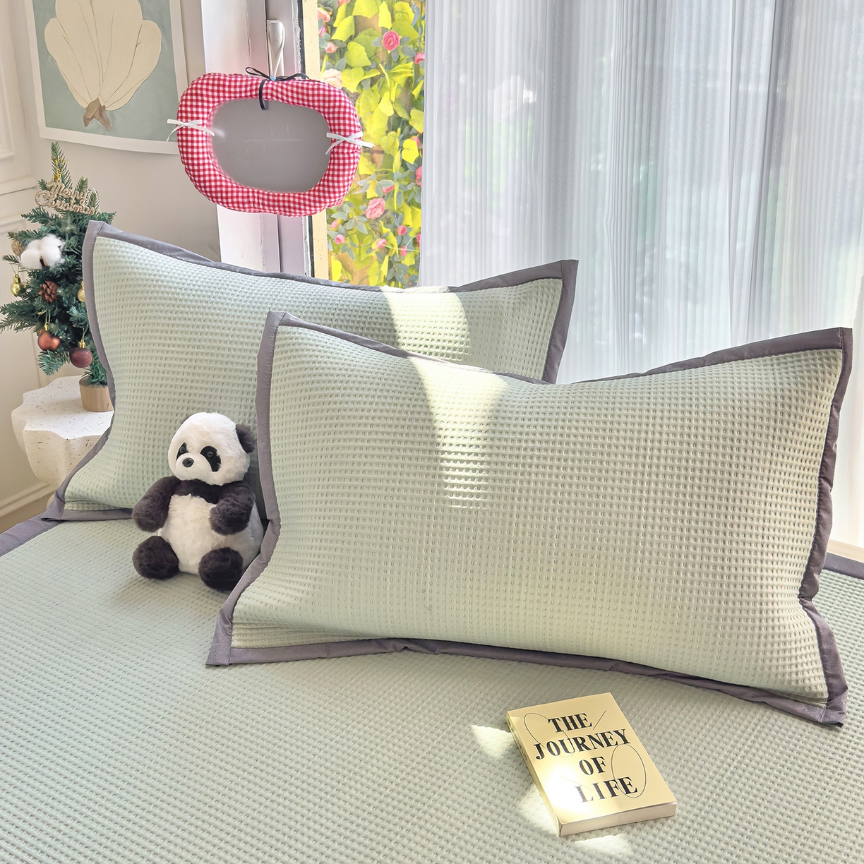 91家纺网 家纺一手货源 找家纺 圣比熊 2026春夏新款卡通印加绣花凉豆豆绣花凉席席子 黑喵小队