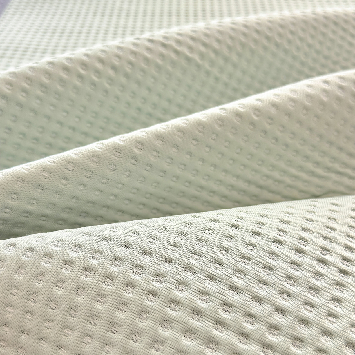 91家纺网 家纺一手货源 找家纺 圣比熊 2026春夏新款卡通印加绣花凉豆豆绣花凉席席子 黑喵小队