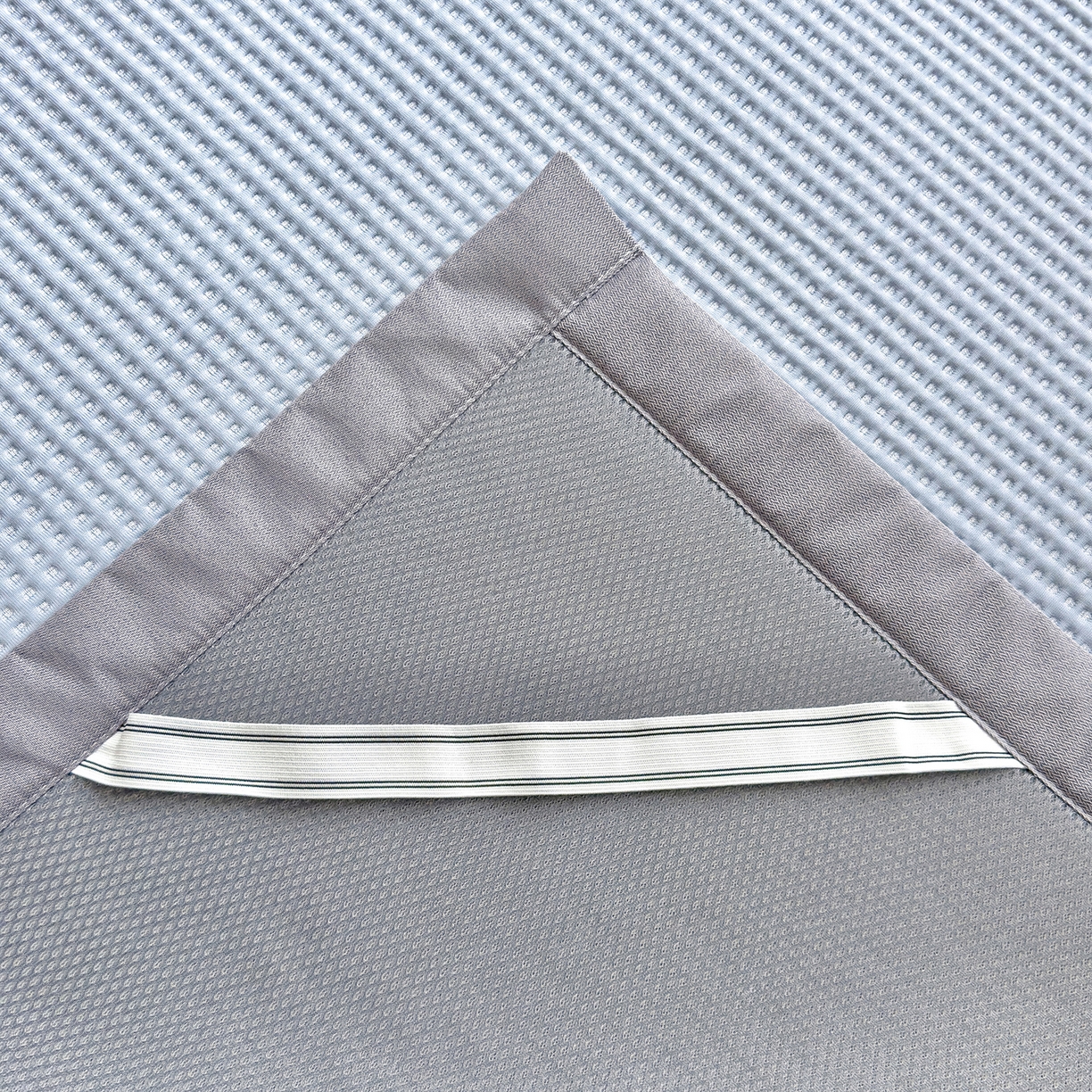 91家纺网 家纺一手货源 找家纺 圣比熊 2026春夏新款卡通印加绣花凉豆豆绣花凉席席子 酷狗派对