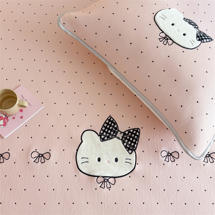 91家纺网 家纺一手货源 找家纺 （总）吾欢心 2026夏季新款夏日猫咪系列PE凉感提花凉席430克高克重冰丝软席三件套同款单夏被空调被可机洗