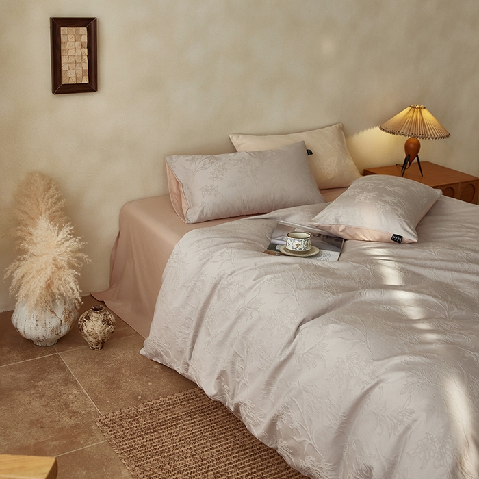 91家纺网 家纺一手货源 找家纺 风向标家纺 2026新款全棉纯棉提花四件套-翩然梦蝶系列 逍然-馥香