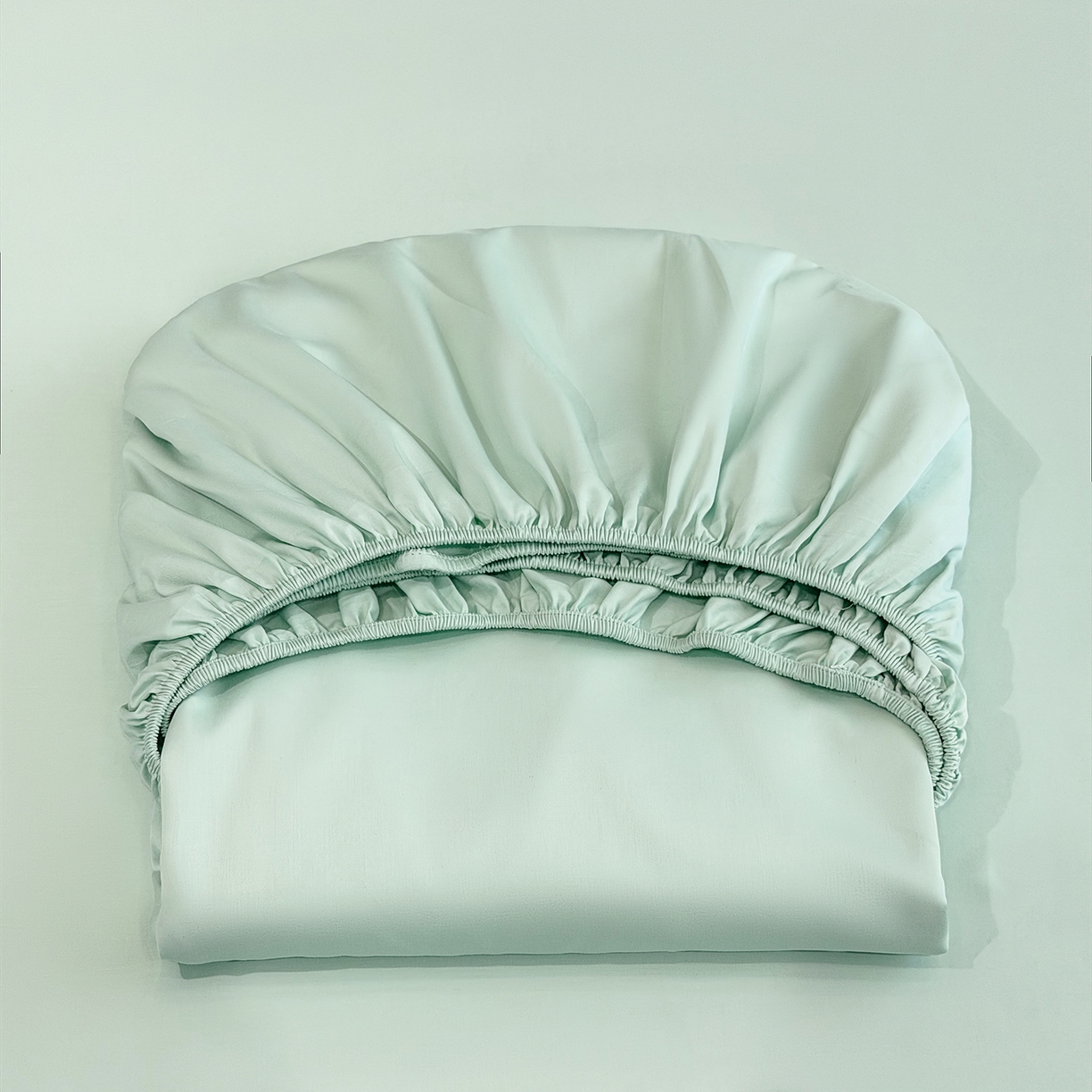 91家纺网 家纺一手货源 找家纺 欣宜家纺 2026春夏新款100支全棉纯棉50x50s贡缎长绒棉纯色素色单品床笠 床笠单件 绿野仙踪