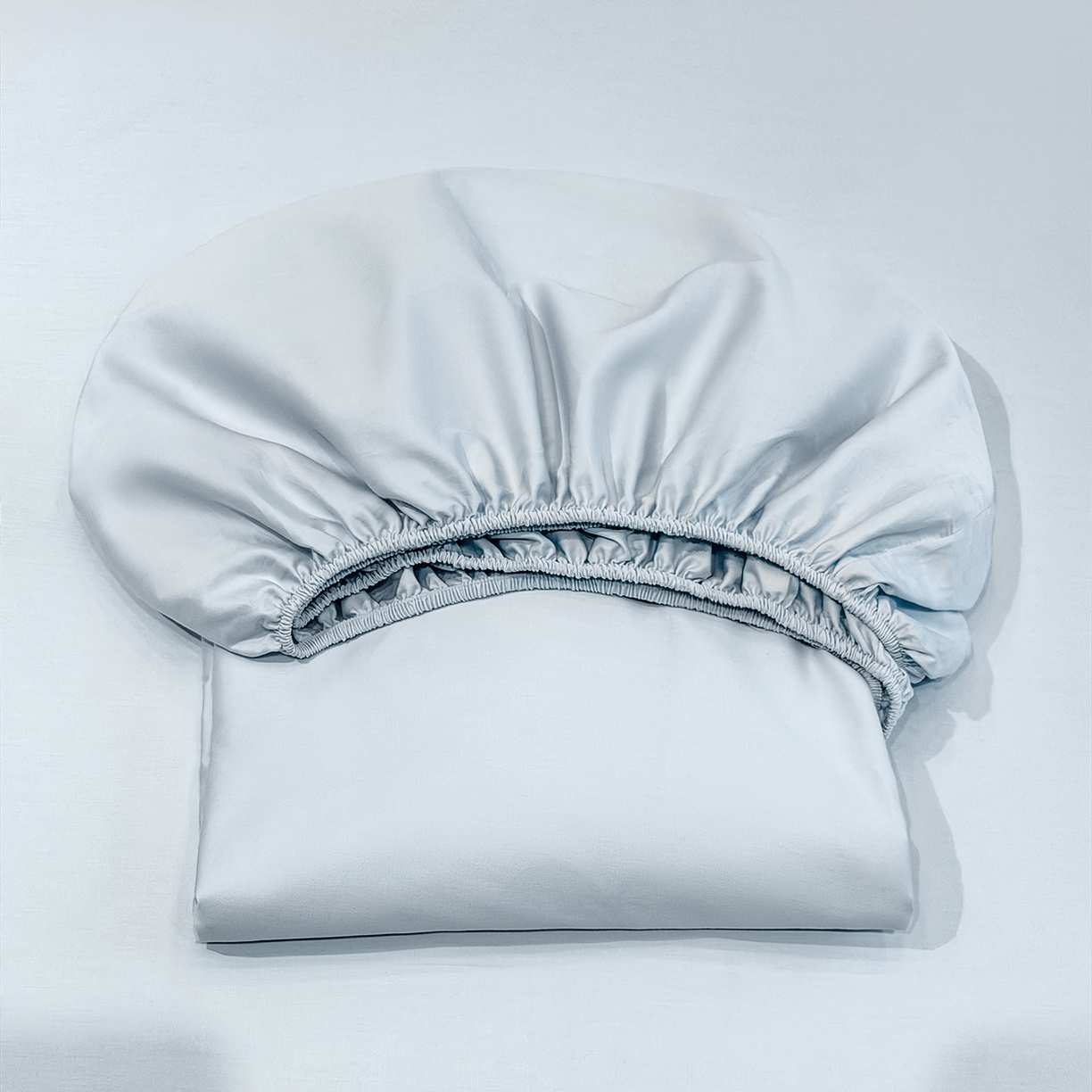 91家纺网 家纺一手货源 找家纺 欣宜家纺 2026春夏新款100支全棉纯棉50x50s贡缎长绒棉纯色素色单品床笠 床笠单件 天空蓝