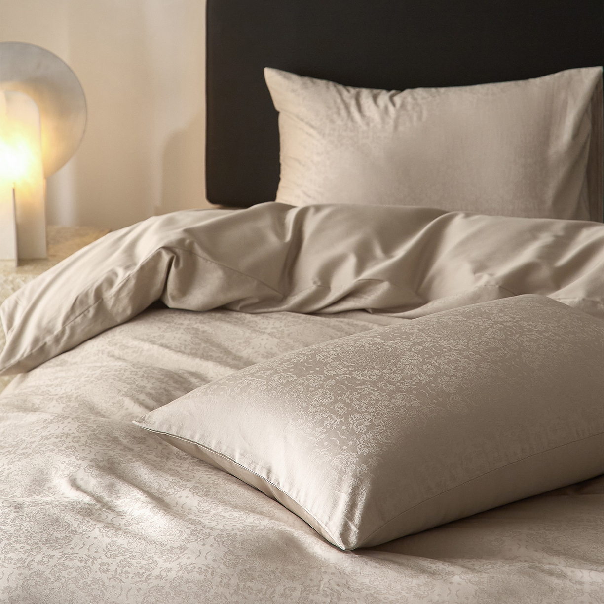 91家纺网 家纺一手货源 找家纺 ONE TWO ONE 121 【会员-20】 【控价商品】【提供买家秀】  2026新款100s50支长绒棉全棉床上用品提花四件套 花间敬亭