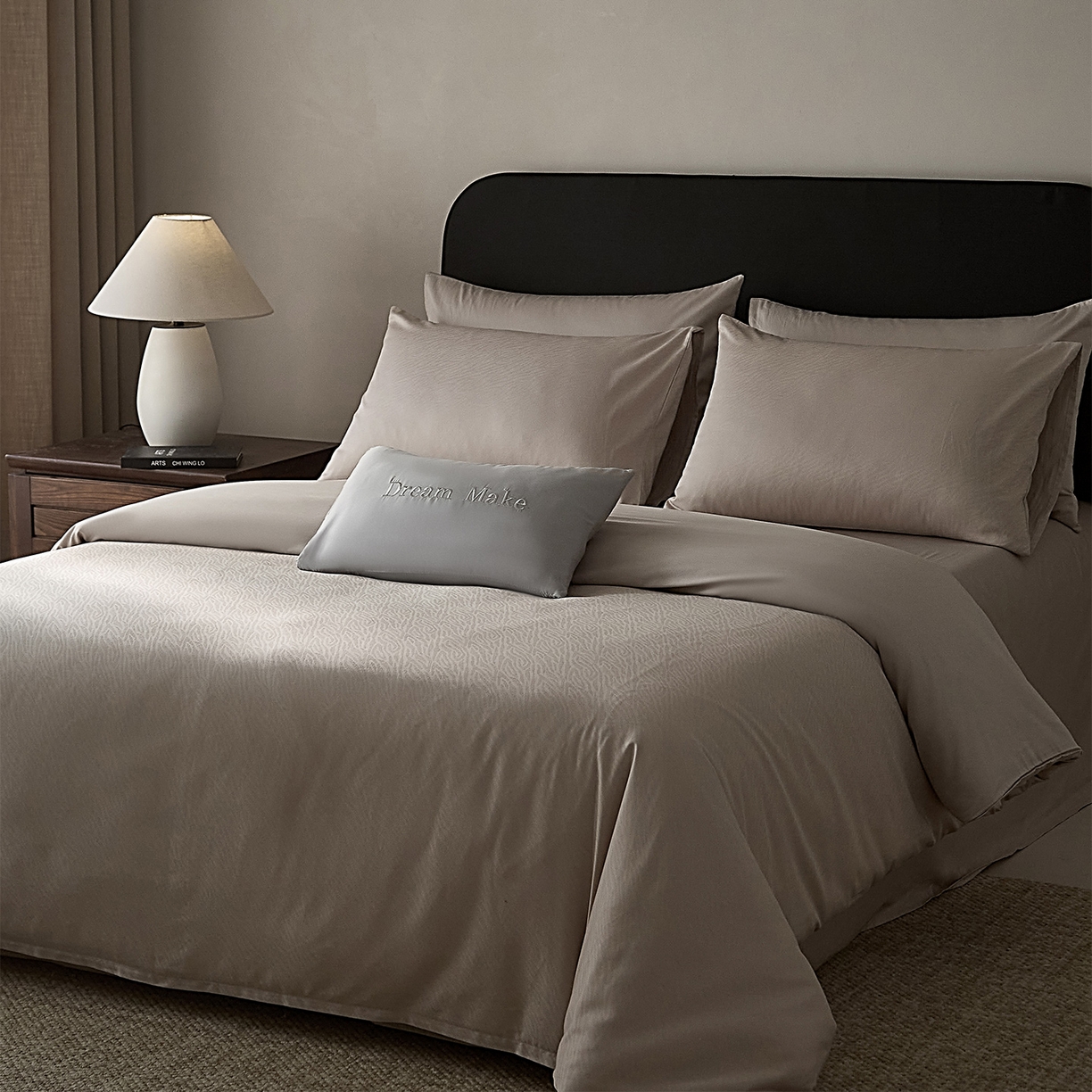 91家纺网 家纺一手货源 找家纺 ONE TWO ONE 121 【会员-20】 【控价商品】【提供买家秀】  2026新款100s50支长绒棉全棉床上用品提花四件套 布拉格