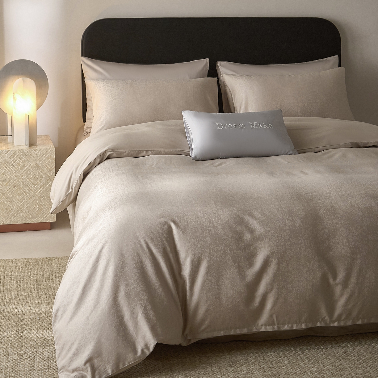 91家纺网 家纺一手货源 找家纺 ONE TWO ONE 121 【会员-20】 【控价商品】【提供买家秀】  2026新款100s50支长绒棉全棉床上用品提花四件套 花间敬亭