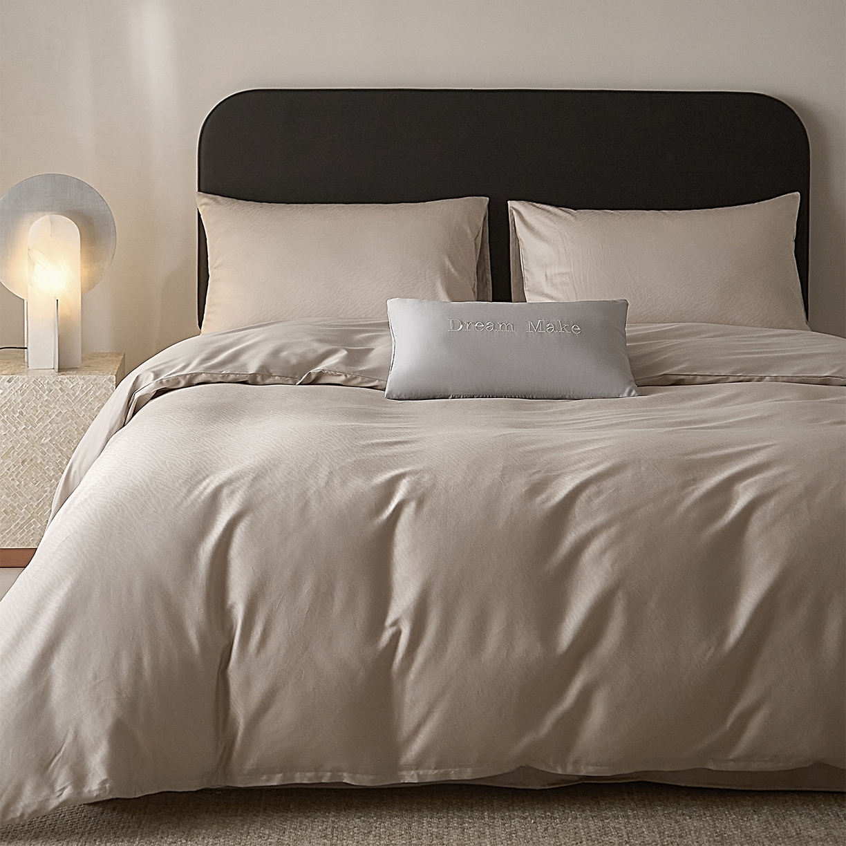 91家纺网 家纺一手货源 找家纺 ONE TWO ONE 121 【会员-20】 【控价商品】【提供买家秀】  2026新款100s50支长绒棉全棉床上用品提花四件套 布拉格