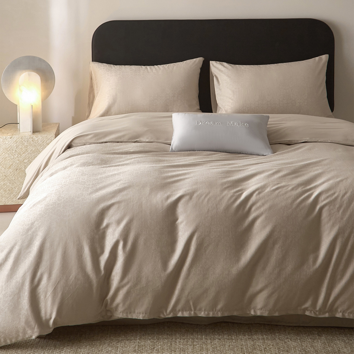 91家纺网 家纺一手货源 找家纺 ONE TWO ONE 121 【会员-20】 【控价商品】【提供买家秀】  2026新款100s50支长绒棉全棉床上用品提花四件套 花间敬亭