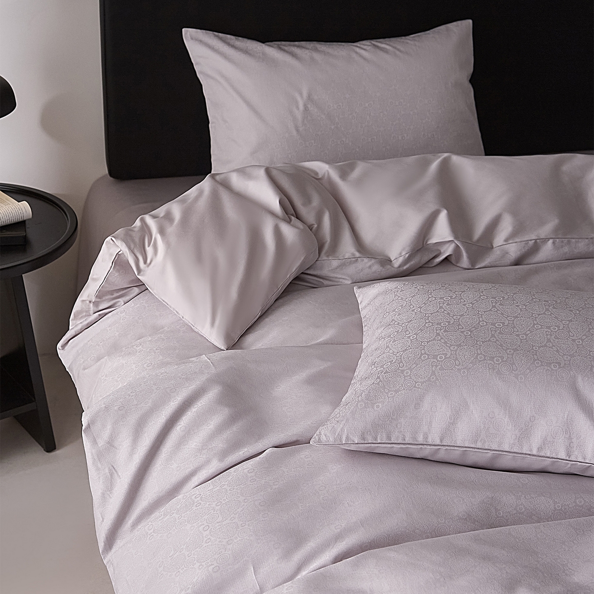 91家纺网 家纺一手货源 找家纺 ONE TWO ONE 121 【会员-20】 【控价商品】【提供买家秀】  2026新款100s50支长绒棉全棉床上用品提花四件套 慕紫阳光