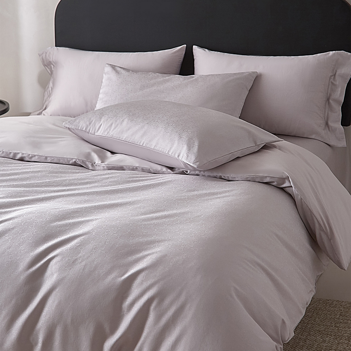 91家纺网 家纺一手货源 找家纺 ONE TWO ONE 121 【会员-20】 【控价商品】【提供买家秀】  2026新款100s50支长绒棉全棉床上用品提花四件套 慕紫阳光