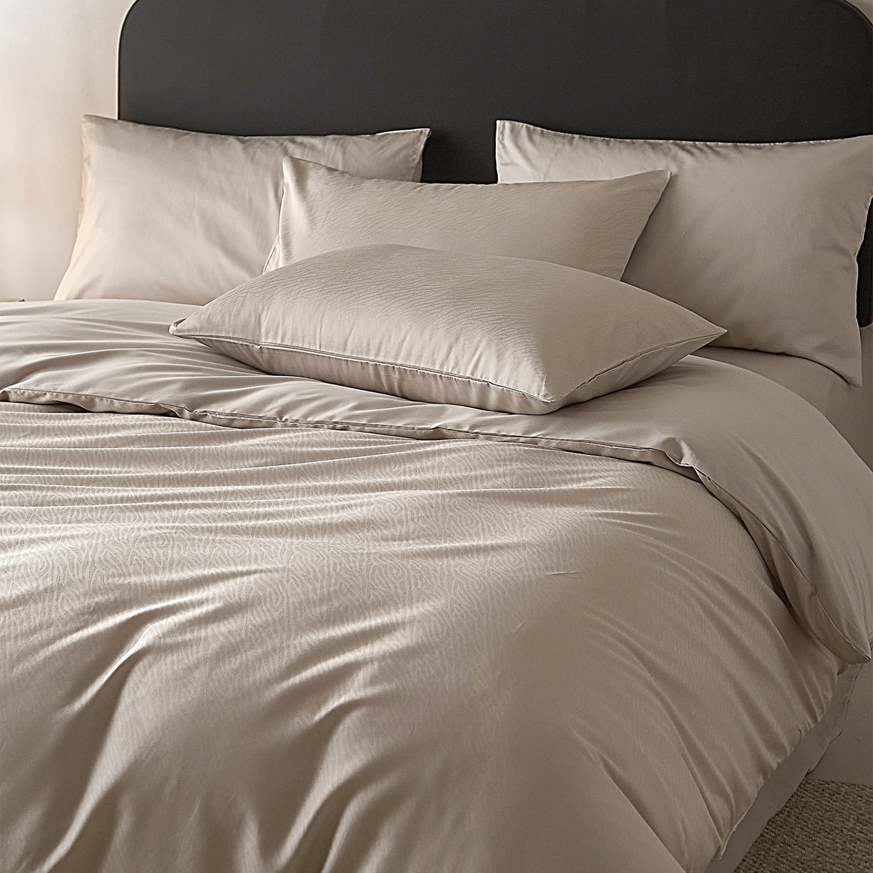 91家纺网 家纺一手货源 找家纺 ONE TWO ONE 121 【会员-20】 【控价商品】【提供买家秀】  2026新款100s50支长绒棉全棉床上用品提花四件套 布拉格