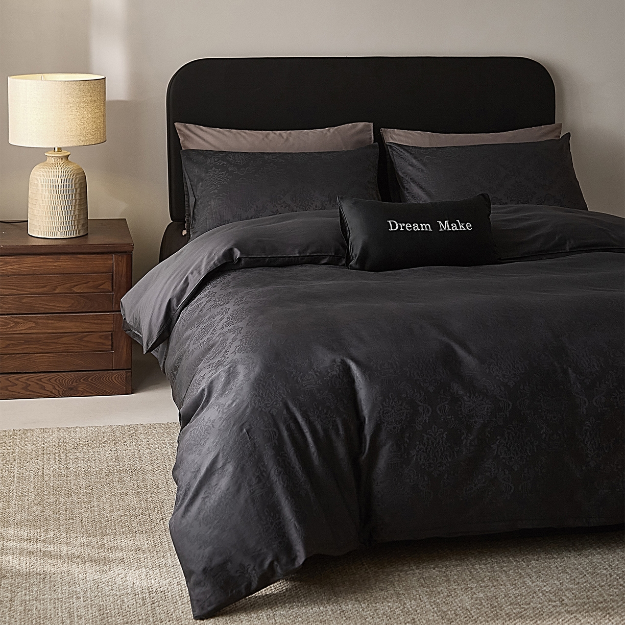 91家纺网 家纺一手货源 找家纺 ONE TWO ONE 121 【会员-20】 【控价商品】【提供买家秀】  2026新款100s50支长绒棉全棉床上用品提花四件套 微风知韵-茶墨