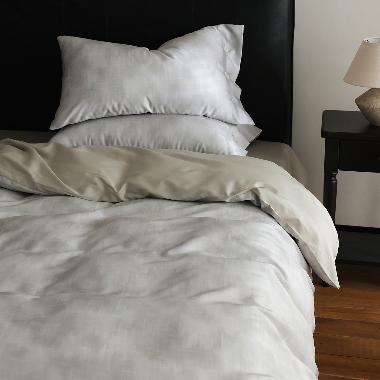 91家纺网 家纺一手货源 找家纺 ONE TWO ONE 121 【会员-20】 【控价商品】【提供买家秀】  2026新款专版数码印花100s长绒棉全棉床上用品四件套 墨染江南-灰