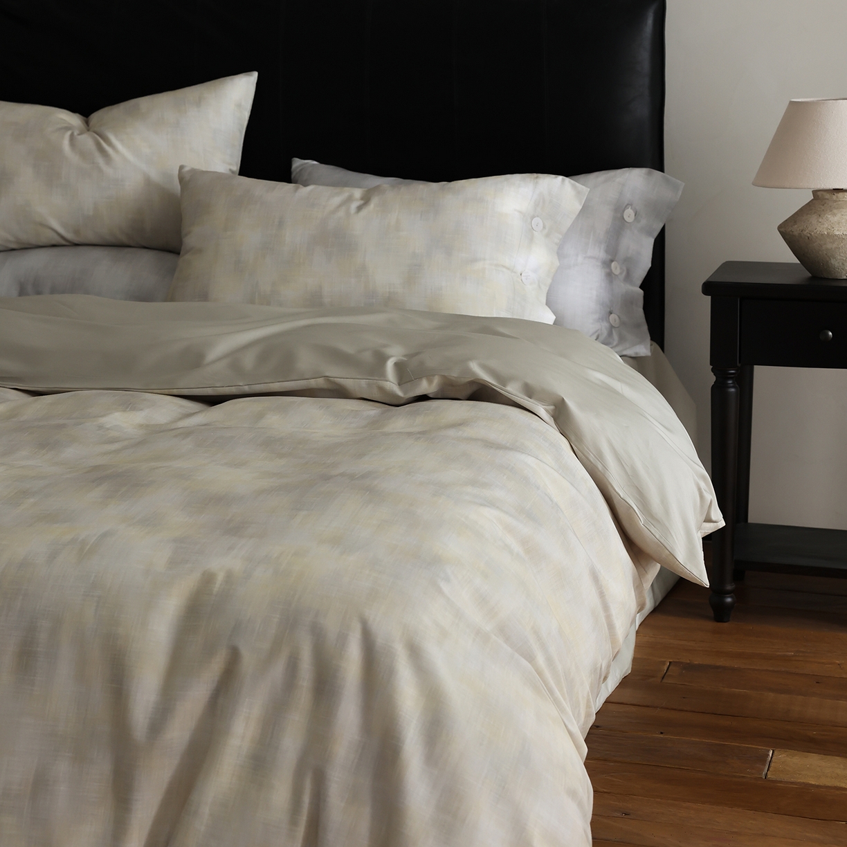 91家纺网 家纺一手货源 找家纺 ONE TWO ONE 121 【会员-20】 【控价商品】【提供买家秀】  2026新款专版数码印花100s长绒棉全棉床上用品四件套 墨染江南-晴