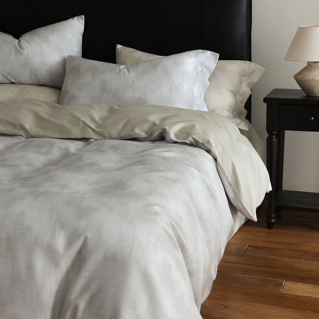 91家纺网 家纺一手货源 找家纺 ONE TWO ONE 121 【会员-20】 【控价商品】【提供买家秀】  2026新款专版数码印花100s长绒棉全棉床上用品四件套 墨染江南-灰